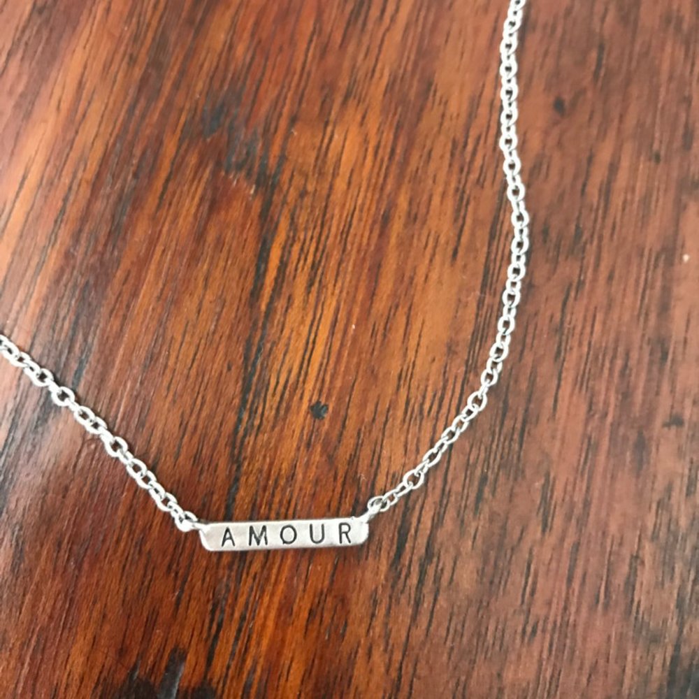 Need a gift? Necklace NWT